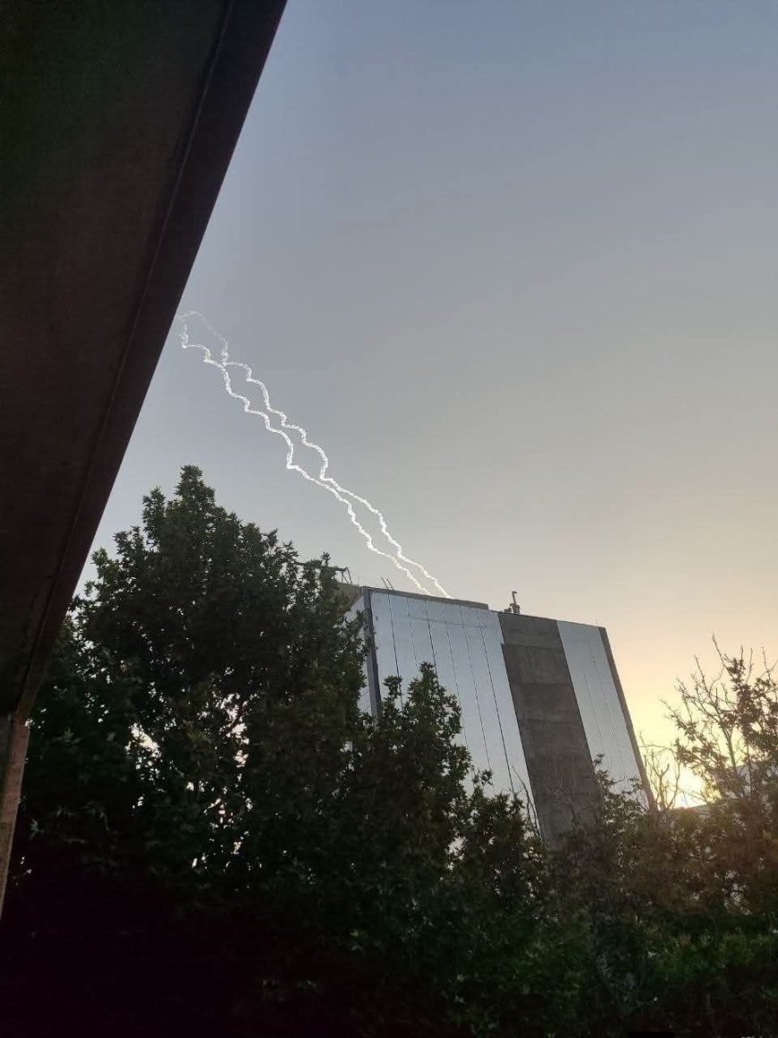 هێرشی موشەکی و درۆنی بەرفراوانی ئێران بۆ سەر بنکەکانی ئەمریکا دەستی پێکرد